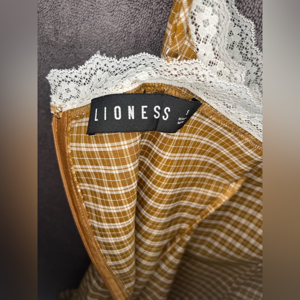Lioness gingham mini dress - size small - Picture 9 of 15